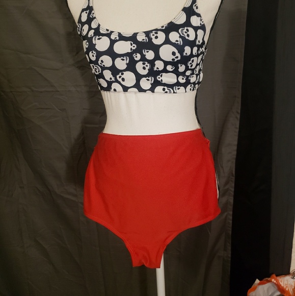 SWIMWEAR | Red Highwaisted Bikini Bottoms! - Picture 3 of 6